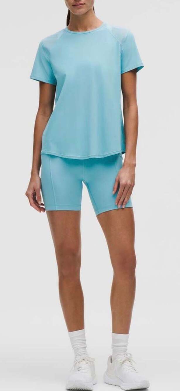 Lululemon Athletica Sculpt Short Sleeve Shirt Washed  Blue Size 8 Active
